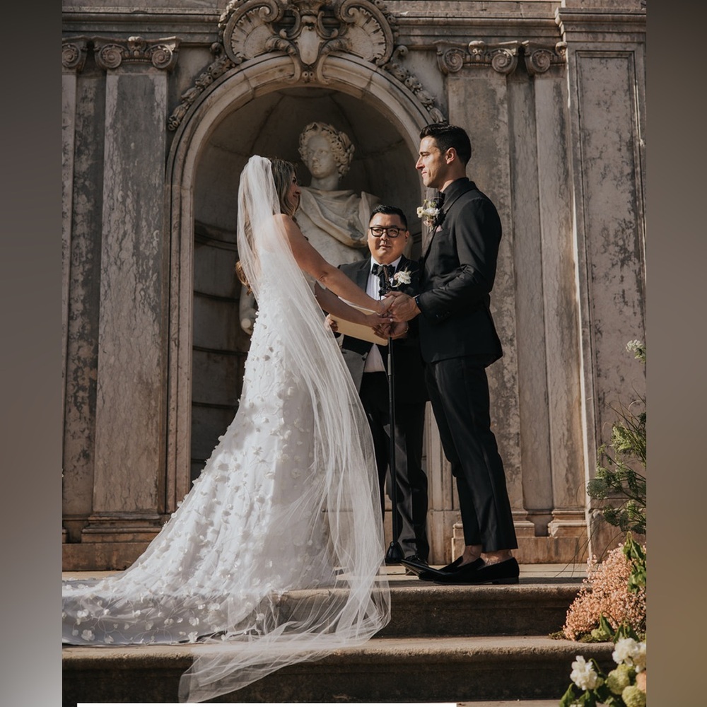 Madeline Fig - Montellier Cathedral Veil